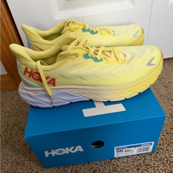 Hoka One One Arahi 6 - Yellow - Picture 3 of 6